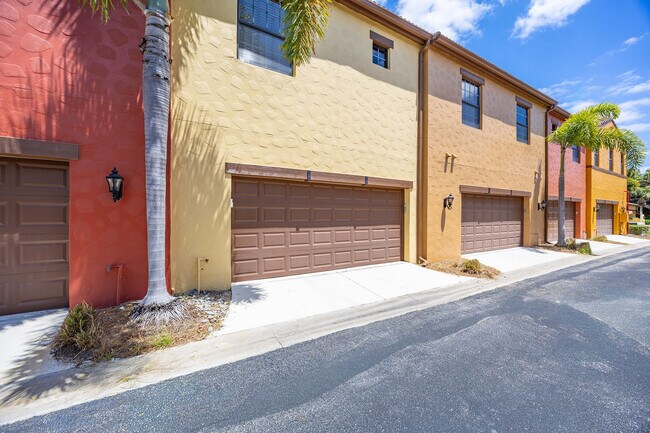 Building Photo - 8986 Cambria Cir