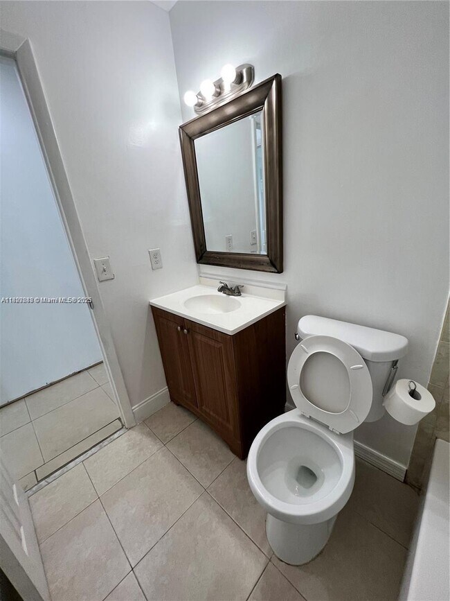 Building Photo - 11546 SW 135th Ln
