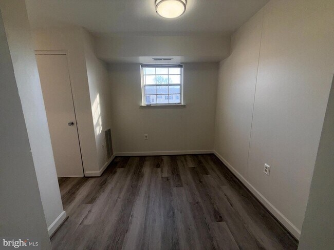 Building Photo - 434 N Armistead St