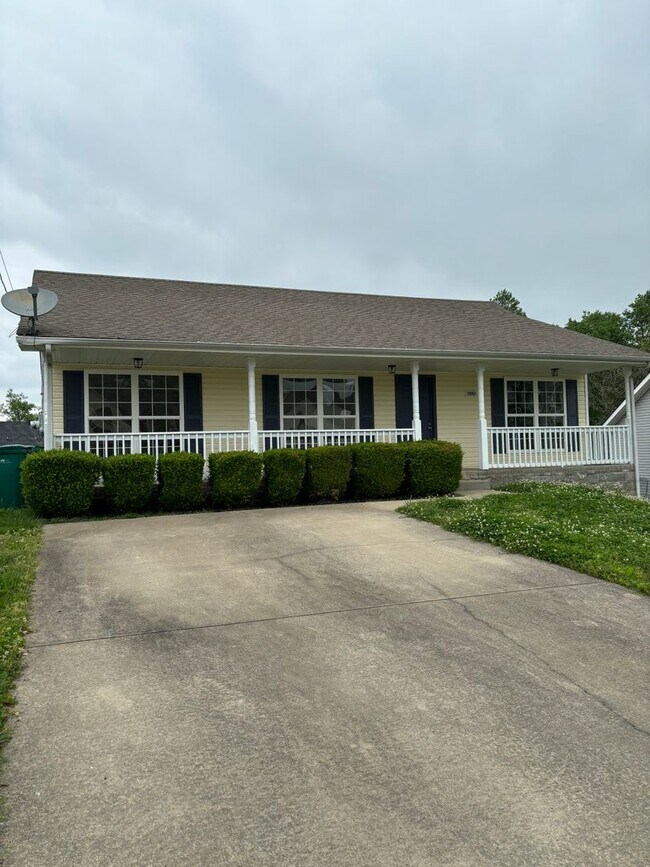 Building Photo - 2863 Rome Ln