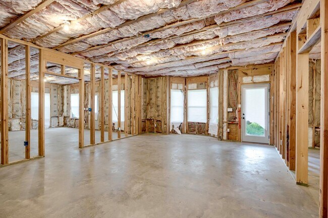 Building Photo - 542 Oconee Cir