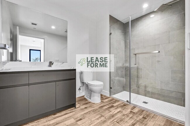 Building Photo - 1538 S Wilton Pl