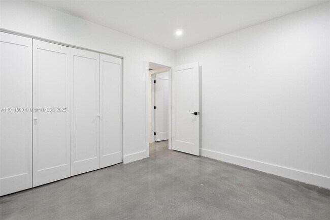 Building Photo - 16380 Briar Patch Pl