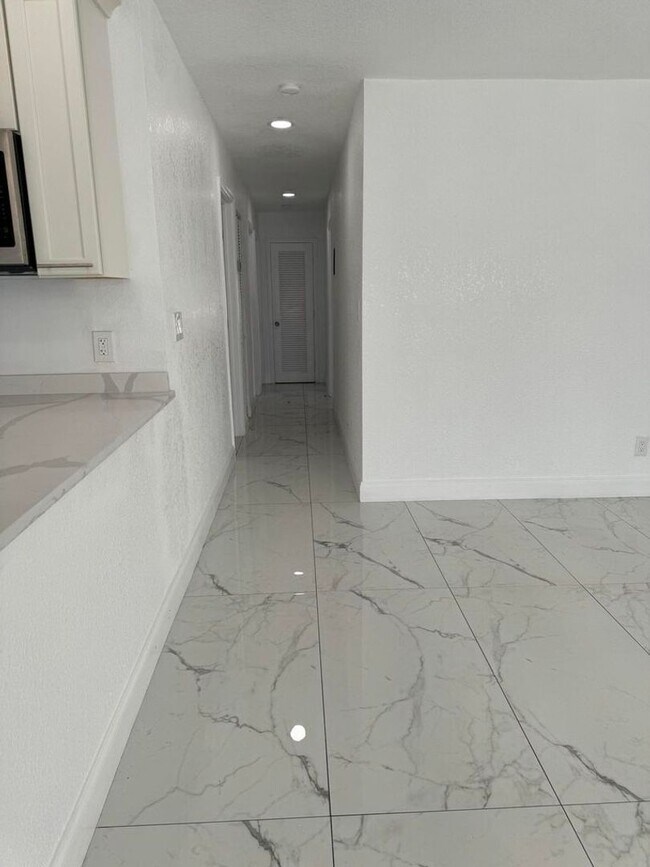 Building Photo - 1848 NW 55th Ave