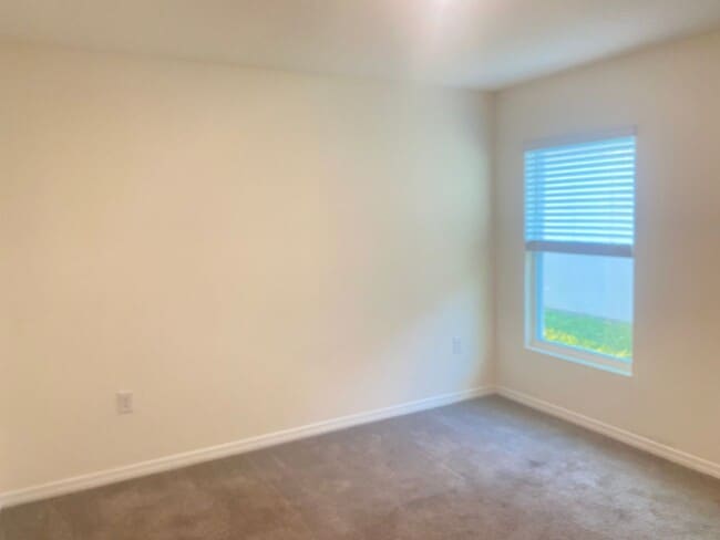 Building Photo - Beautiful 3/2 in Greystone Hills Gated Com...