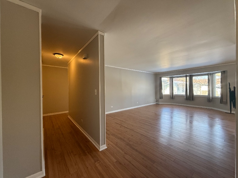 Building Photo - 3108 Roberts Dr