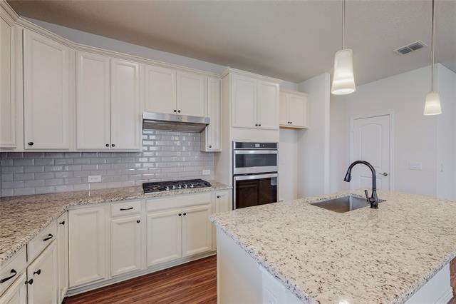 Building Photo - 2424 Mockingbird Ct