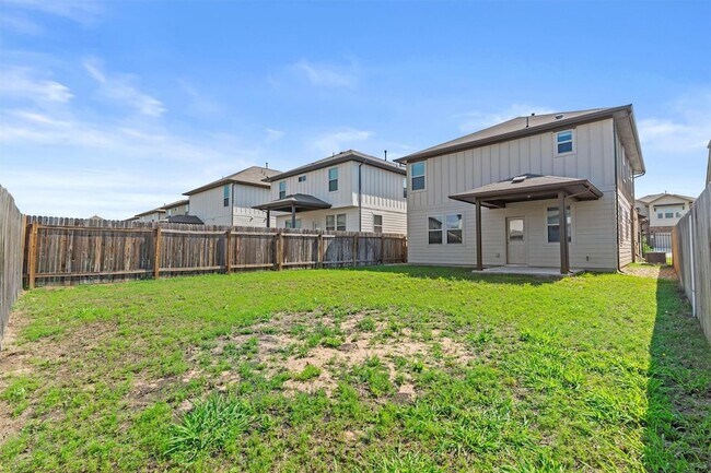 Building Photo - 520 Betty Ann Wy