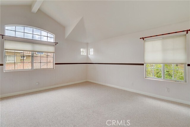 Building Photo - 22 Matisse Cir