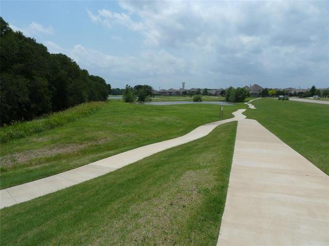 Building Photo - 1917 Grand Fairway Dr