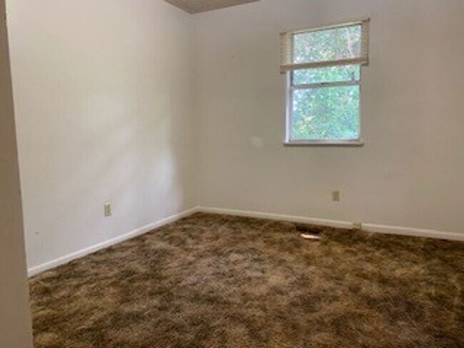 Building Photo - Spacious Condominium in Warner Robins