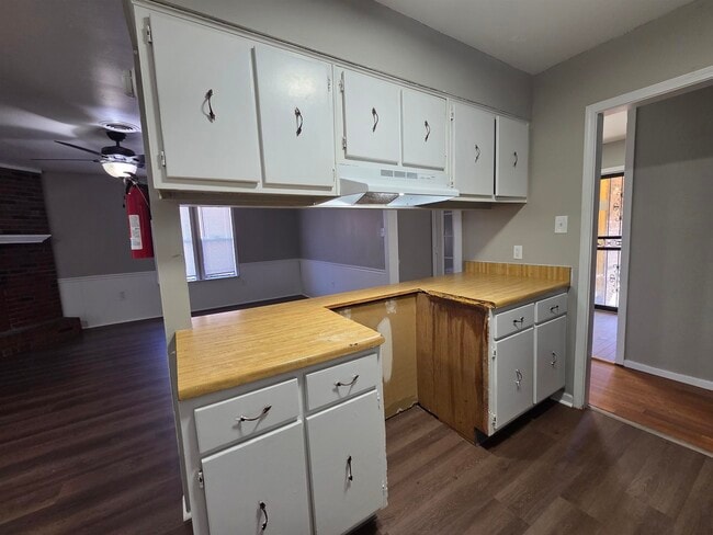 Building Photo - 5787 Northland Dr