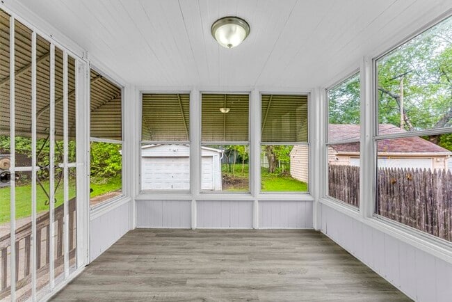 Building Photo - 936 Elbon Rd