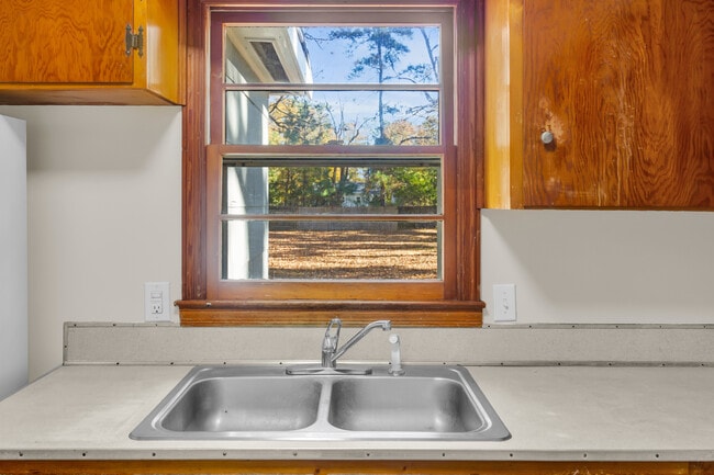 Building Photo - 3504 Powell St