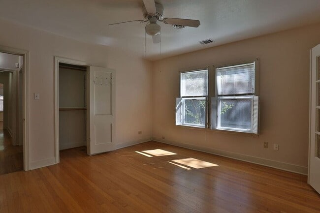 Building Photo - 3124 Jarrard St
