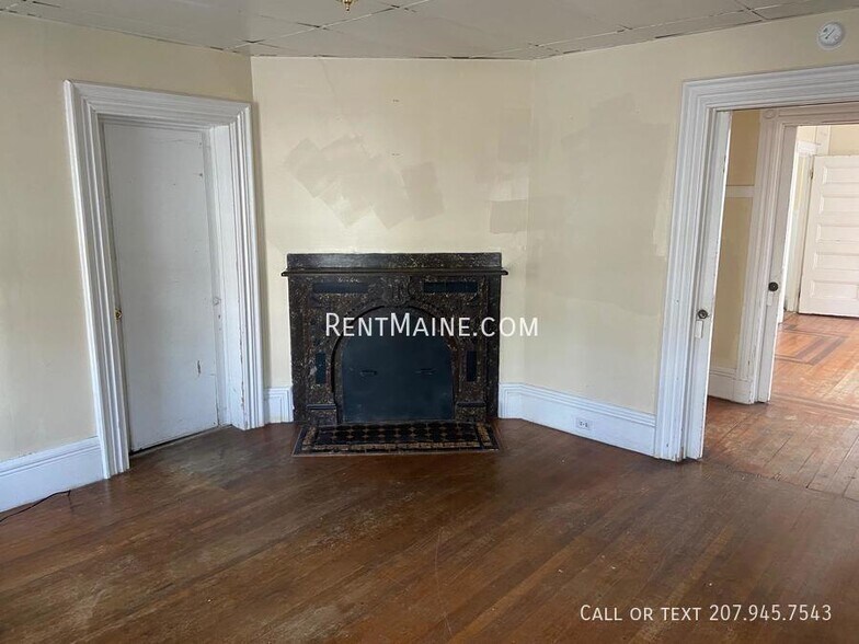Building Photo - 36 3rd St