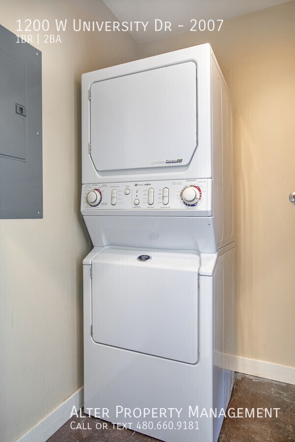 Building Photo - 1200 W University Dr