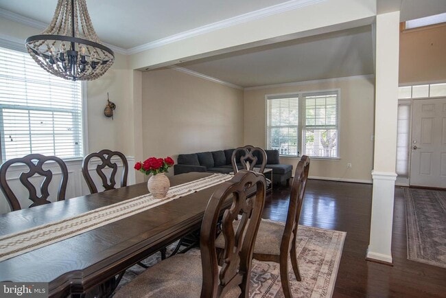 Building Photo - 20 Aster Ln