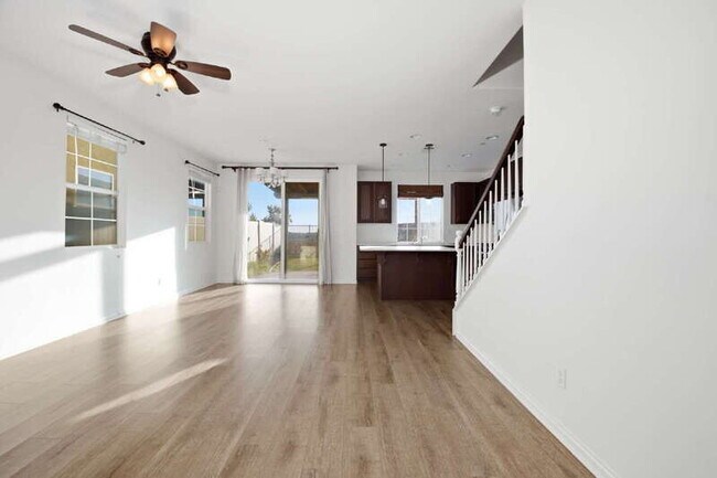 Building Photo - 1482 Franceschi Dr