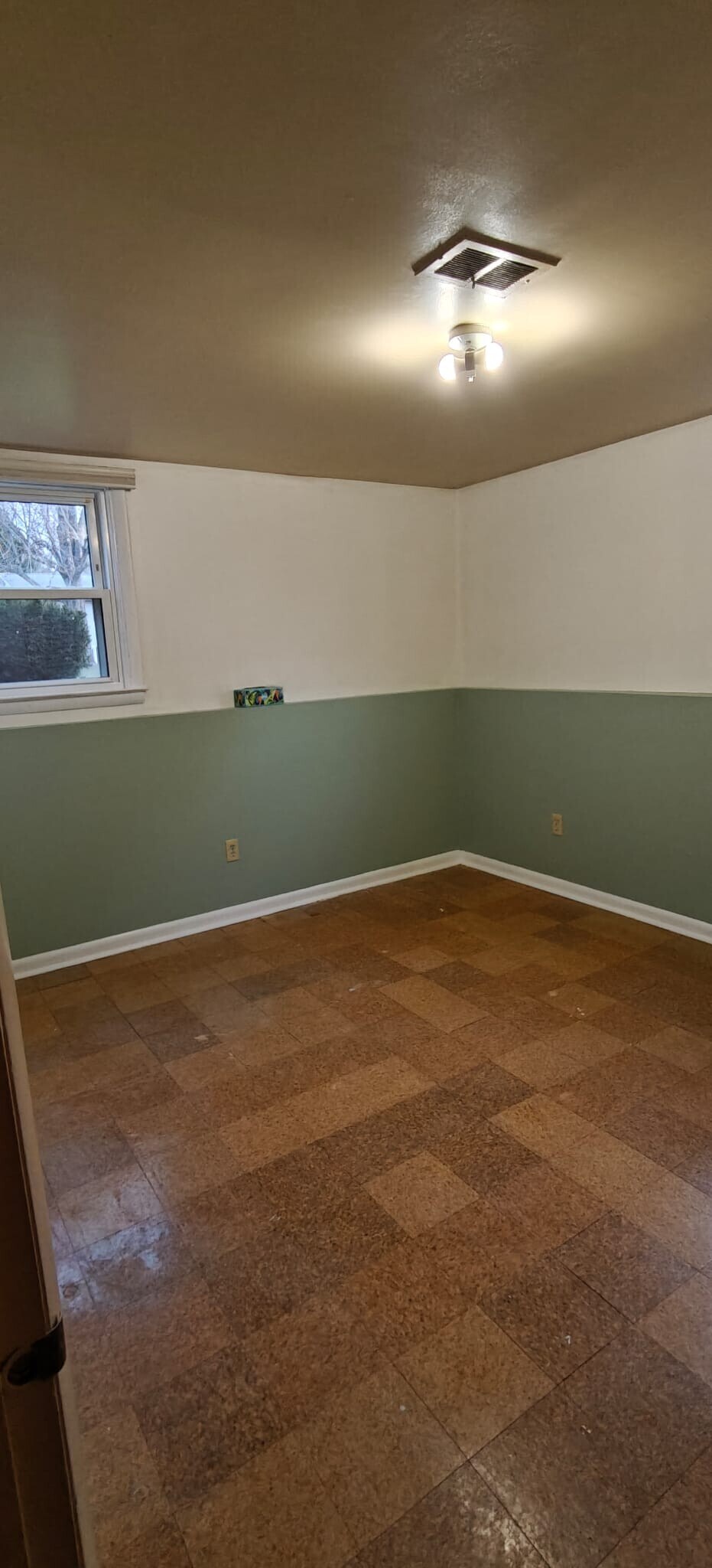 Building Photo - 1730 Redstock Ave