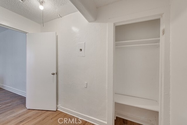 Building Photo - 220 E Vernon Ave