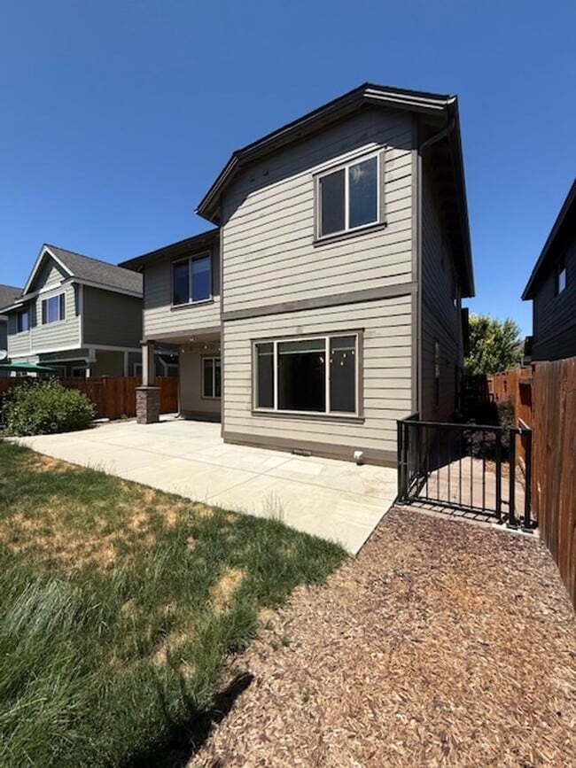 Building Photo - Lovely 3 Bedroom home in Mirada neighborho...