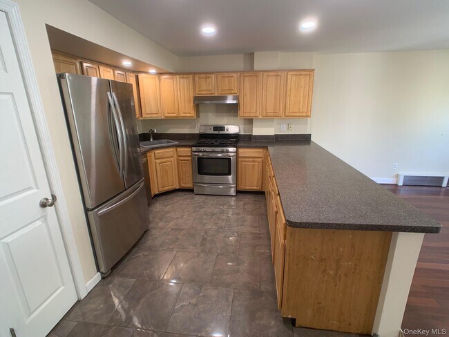 Building Photo - 1-84 Beach 97th St