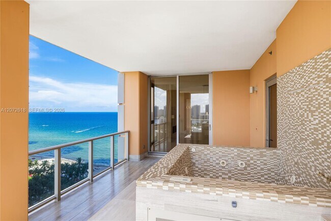 Building Photo - 17749 Collins Ave