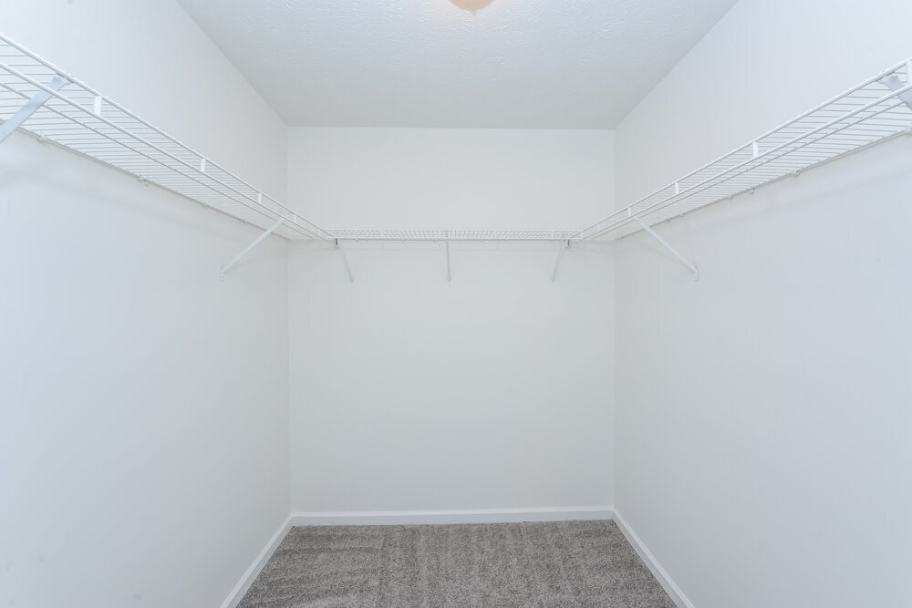 Building Photo - 4250 Viewpoint Ln