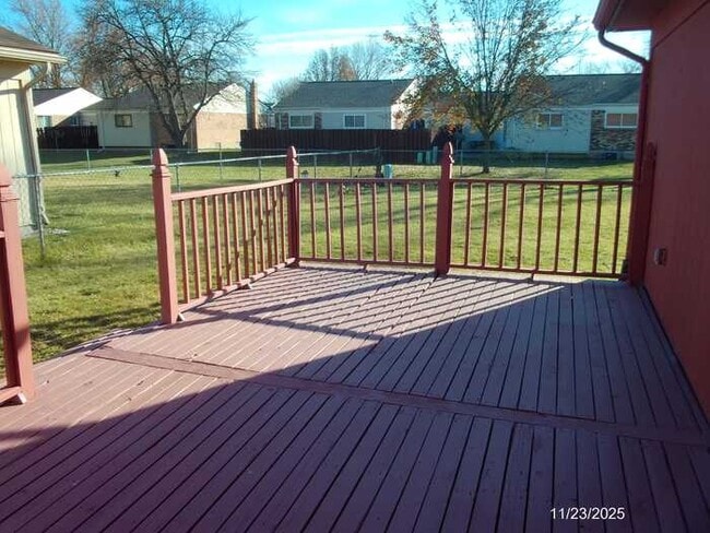 Building Photo - 16682 Eastland St