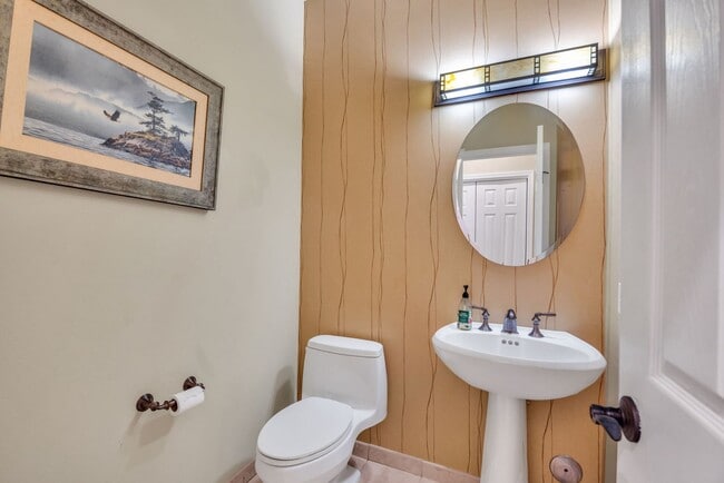Building Photo - Modern Wailuku Home | 3 Bed / 2.5 Bath | Fully Furnished | Pet Friendly | Spacious Living & Prime...