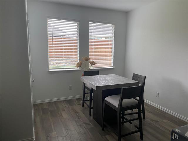 Building Photo - 1202 Sequoia Ln