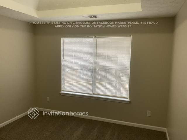 Building Photo - 20 Rock View Ln