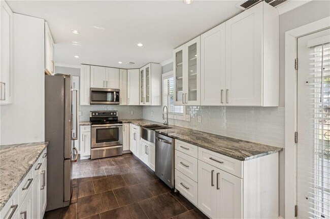 Building Photo - 2275 Eagle Pointe Ct NW