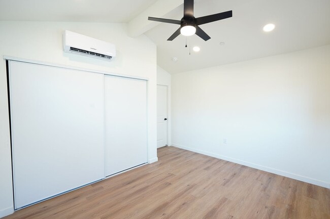 Building Photo - 4805 Charlotte Way