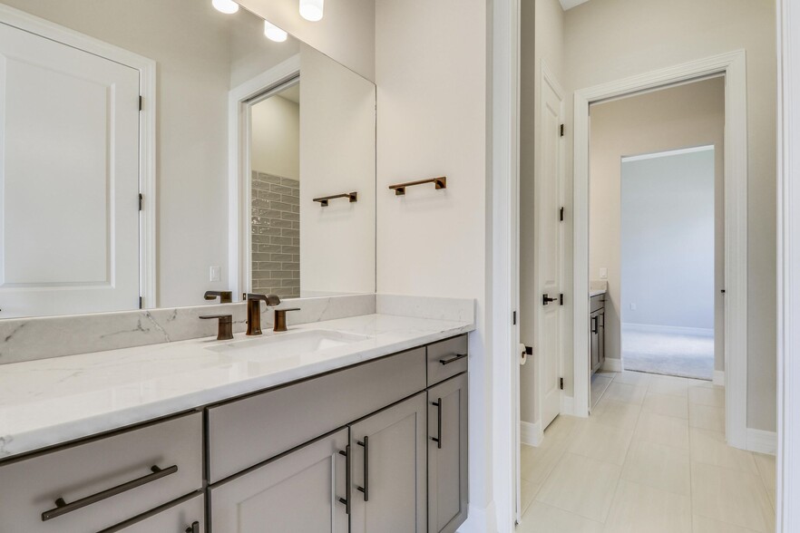 Building Photo - 10778 Stellar Cir