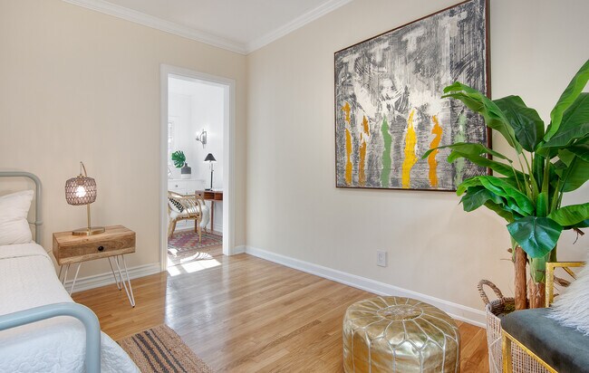 Building Photo - 422 Smithwood Dr