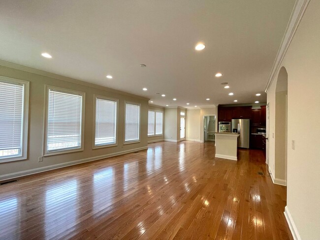 Building Photo - Large 5-bedroom house in Lake Hogan Farm near Chapel Hill schools!