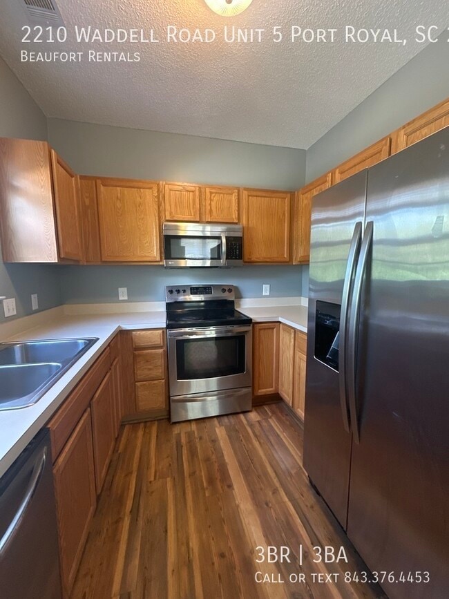 Building Photo - 2210 Waddell Road Unit 5 Port