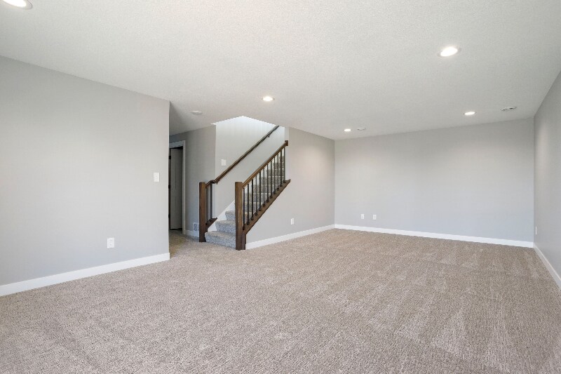 Building Photo - 168 Stonelake Dr SE