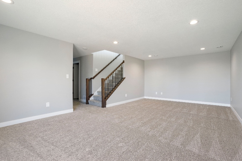 Building Photo - 220 Stonelake Dr SE