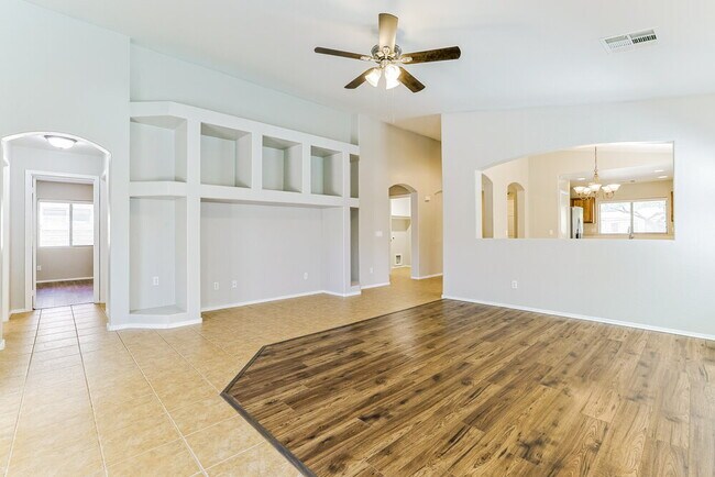 Building Photo - 22227 E Via Del Rancho Rd