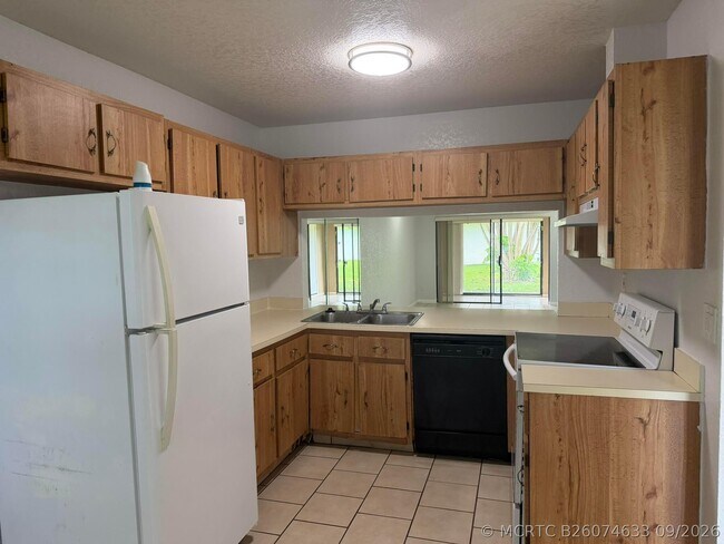 Building Photo - 4814 Paulie Ct