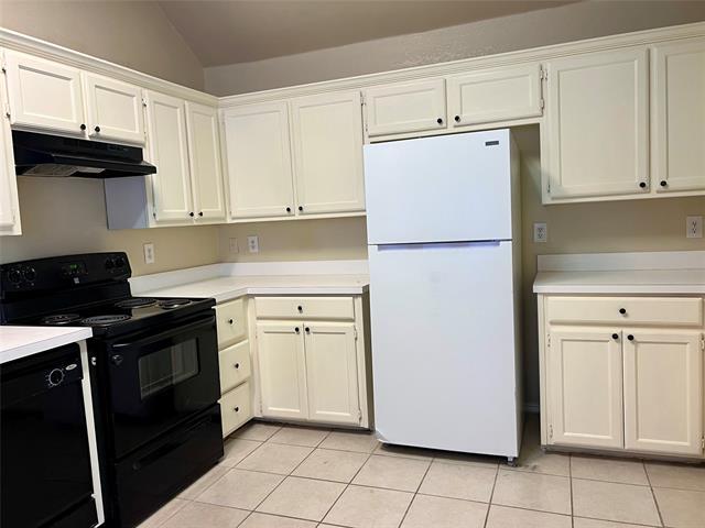 Building Photo - 5009 Bay View
