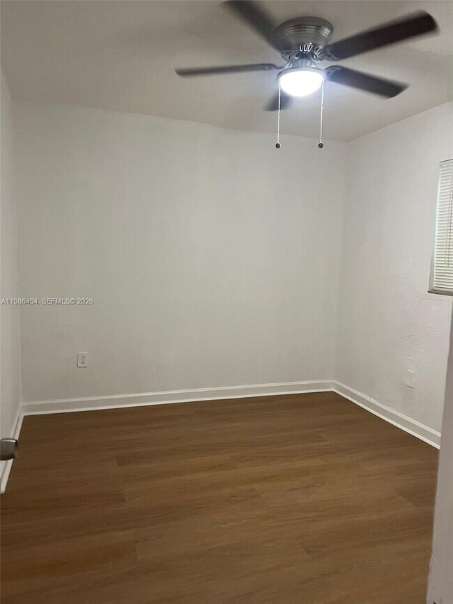 Building Photo - 180 NE 71st St