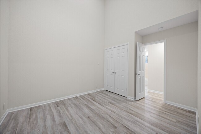 Building Photo - 2668 Bering Dr