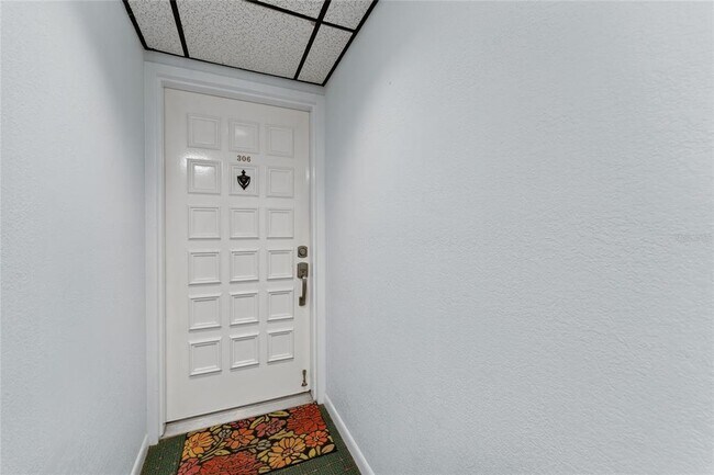 Building Photo - 6268 Palma Del Mar Blvd S