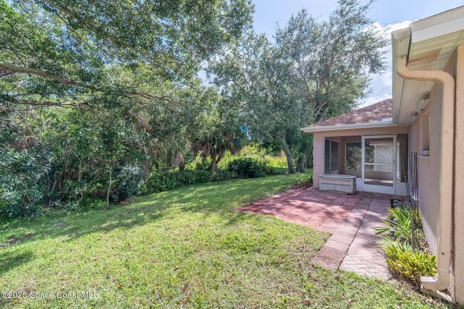 Building Photo - 1634 Sun Gazer Dr