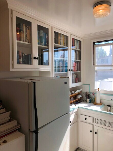 Building Photo - 4024-4028 Los Feliz Blvd