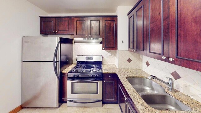 Building Photo - 84-14 143rd St